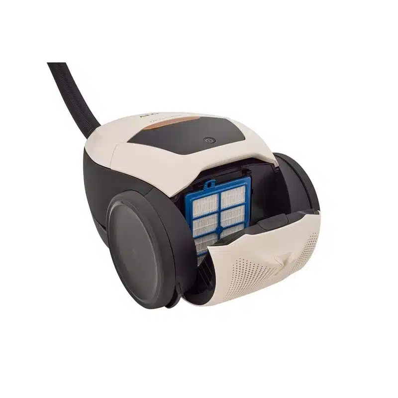 فیلتر جاروبرقی AEG VX82-1-ALR با پشت زمینه سفید بصورت خوابیده
