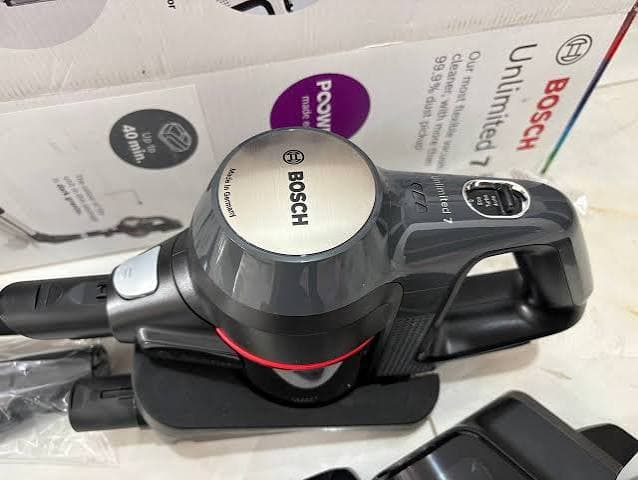 بدنه جاروشارژی عصایی بوش مدل Bosch BCS711GB