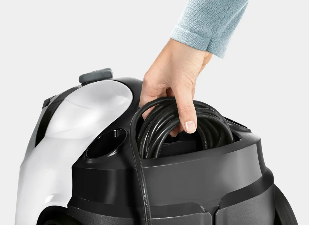 محفظه نگهدارنده سیم برق بخارشوی کارچر مدل SC5 EASYFIX در پشت آن