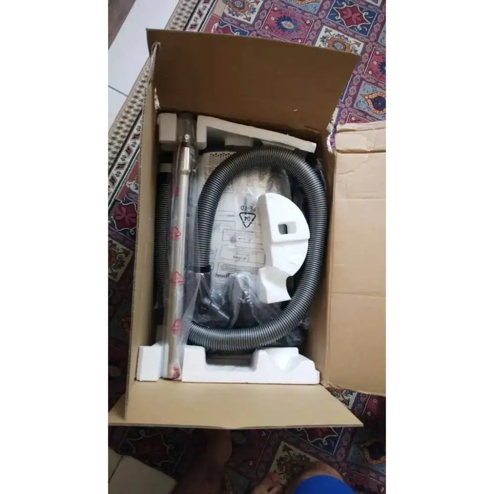 کارتون جاروبرقی پاناسونیک مدل MC-CG713 به همراه متعلقات