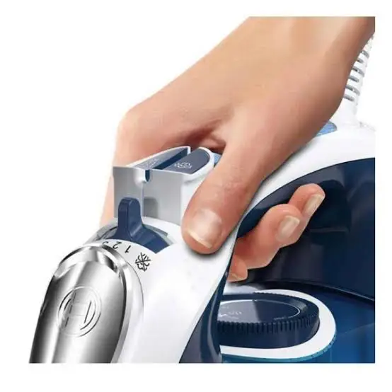 قسمت دکمه های مکانیکی اتو بخار 2400 وات بوش مدل TDA5024214