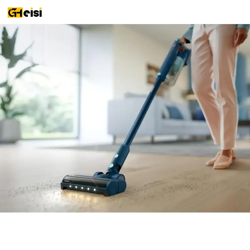 فرد در حال جارو کشی با جاروشارژی عصایی فیلیپس مدل XC5041