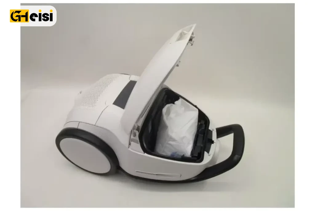 باز شدن درب محفظه پارکت یکبار مصرف جاروبرقی آ ا گ مدل AB81U1SW سری 8000