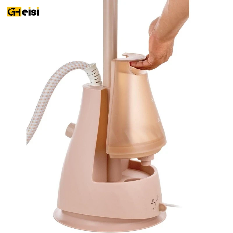 برداشتن مخزن آب از اتو بخارگر 1740 وات بلک اند دکر مدل GST1620-B5