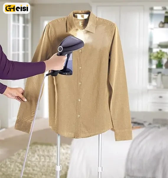 اتوکشی پیراهن قهوه ای با اتو بخارگر دستی بلک اند دکر مدل HST1500