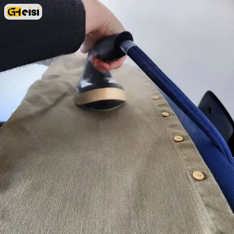 اتوکشی پیراهن در حالت افقی روی میز اتو بخارگر ایستاده فیلیپس مدل AIS8530